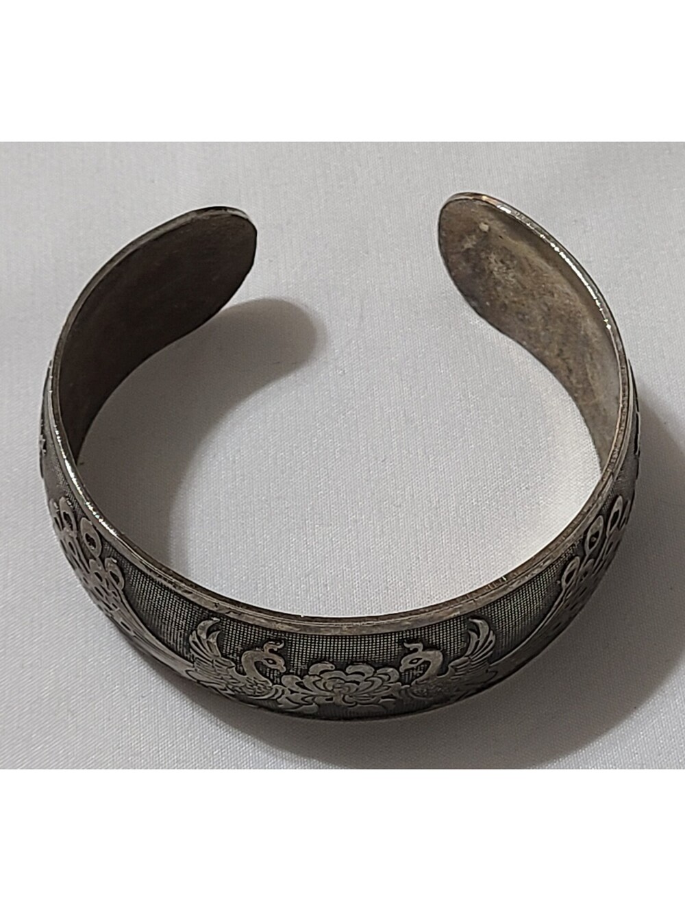 Vtg Chinese Export Silver Tone Peacock & Peony Wide Cuff Bracelet Etched Asian - Picture 4 of 8
